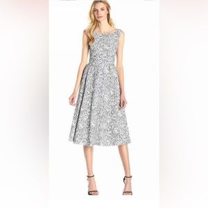 NEW VERA WANG DRESS Black & White Lace Evening Dress, lined, back zipper, Sz 6